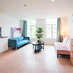 https://the-fashion-street-apartments.hotelsantwerp.net